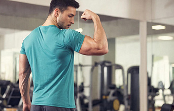  Лучшие упражнения на бицепс для тренажёрного зала и дома